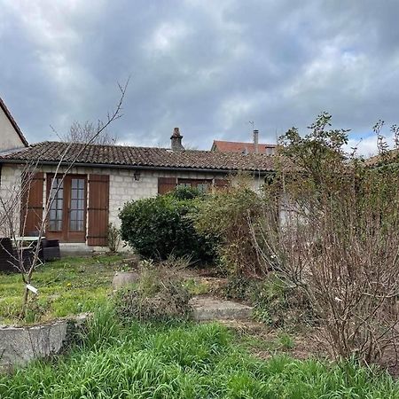May'S Cottage Availles-Limouzine Екстер'єр фото