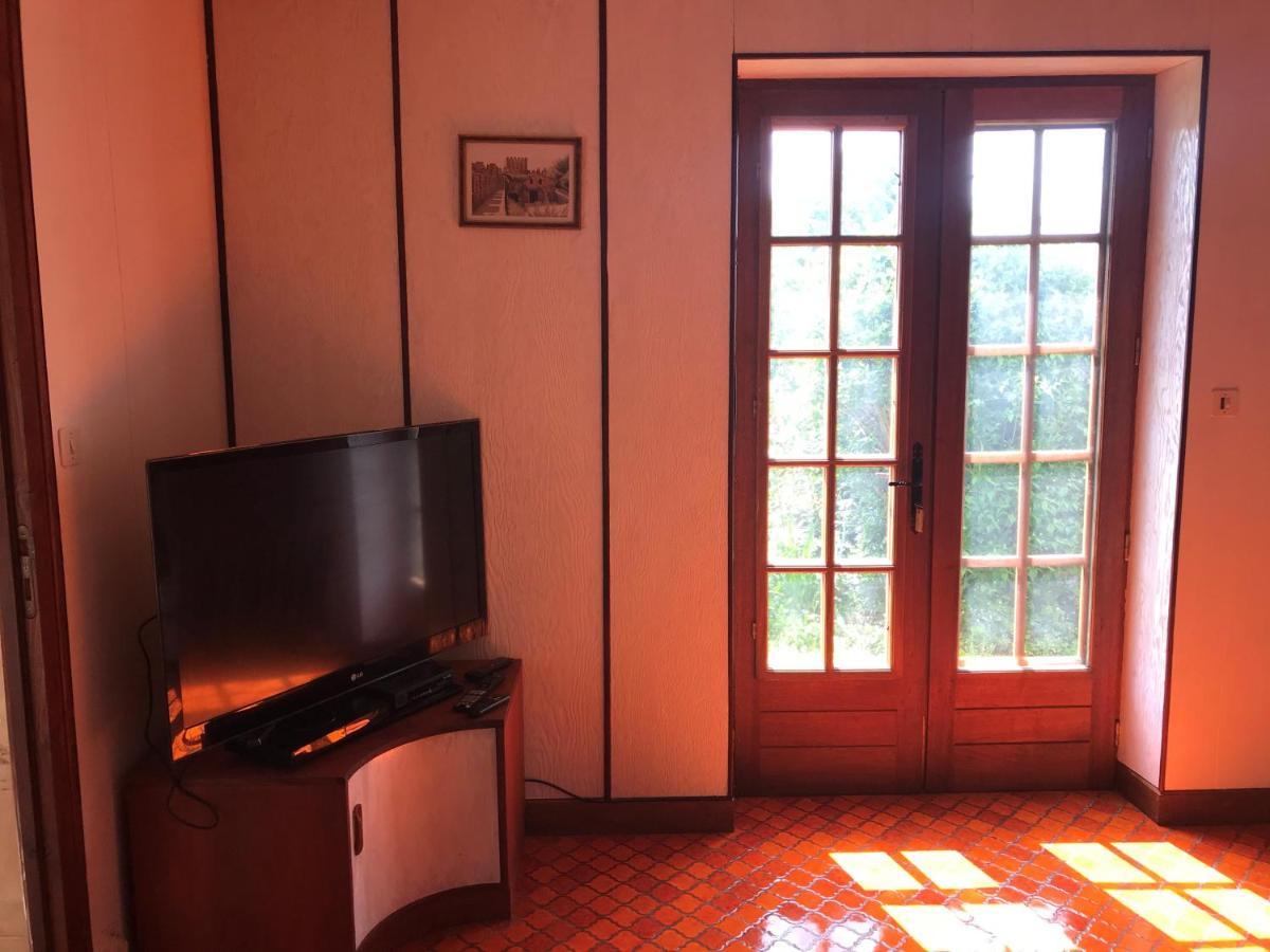 May'S Cottage Availles-Limouzine Екстер'єр фото