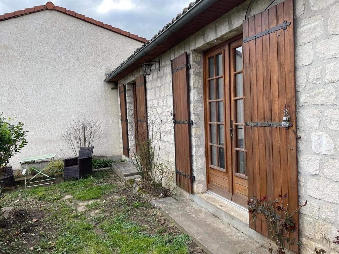 May'S Cottage Availles-Limouzine Екстер'єр фото