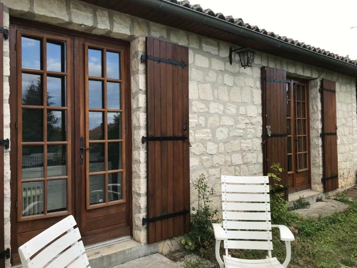 May'S Cottage Availles-Limouzine Екстер'єр фото